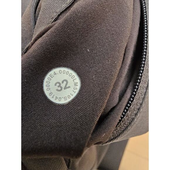 Lululemon Mens commission Pants 32x31 Black slim Warpstreme Stretch LM5710S - Picture 11 of 16